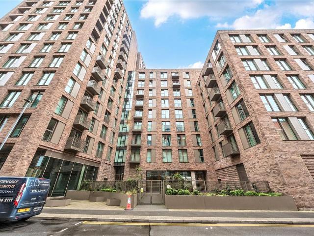Flat for sale in Georgia, Greater Manchester