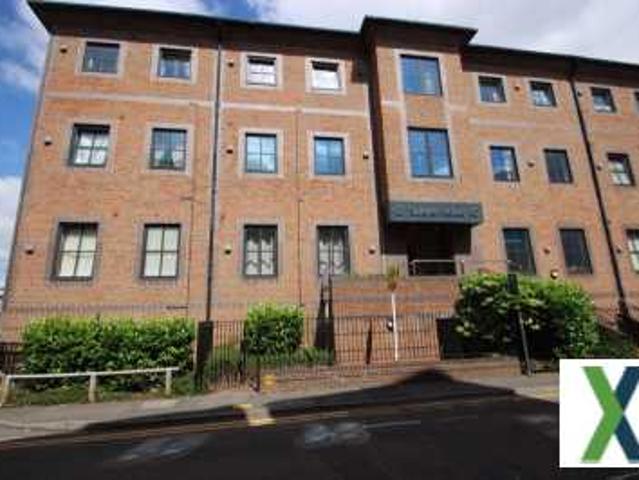 Flat for sale in High Wycombe