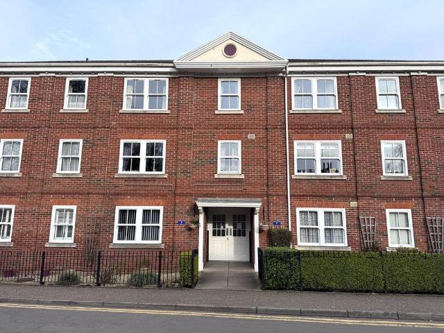 Flat for sale in South Lynn, Brookville