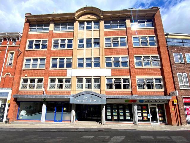 Flat for sale in Key Street, Suffolk