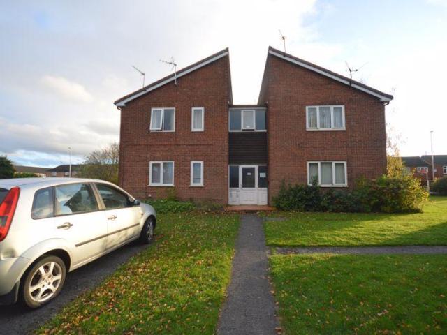 Flat for sale in Parklands, Widnes