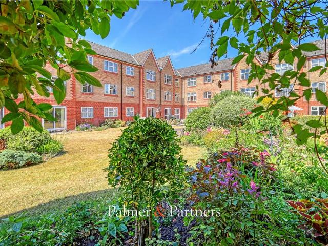 Flat for sale in Moulsham, Chelmsford