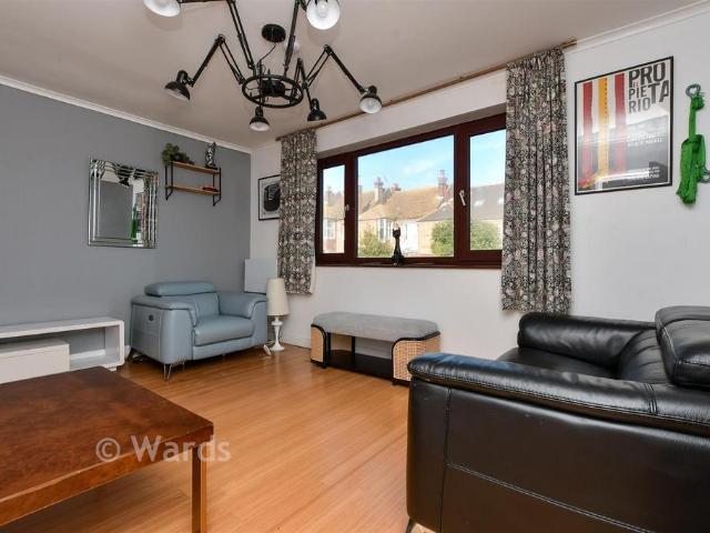 Flat for sale in East Cliff, Acol