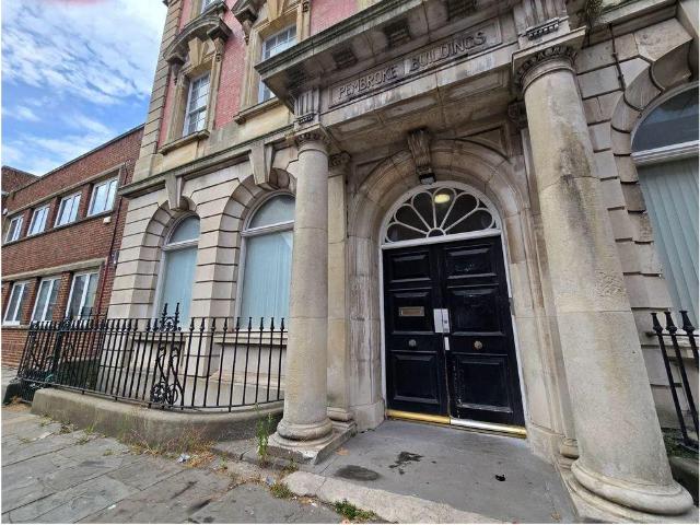 Flat for sale in Nangreaves, Wales
