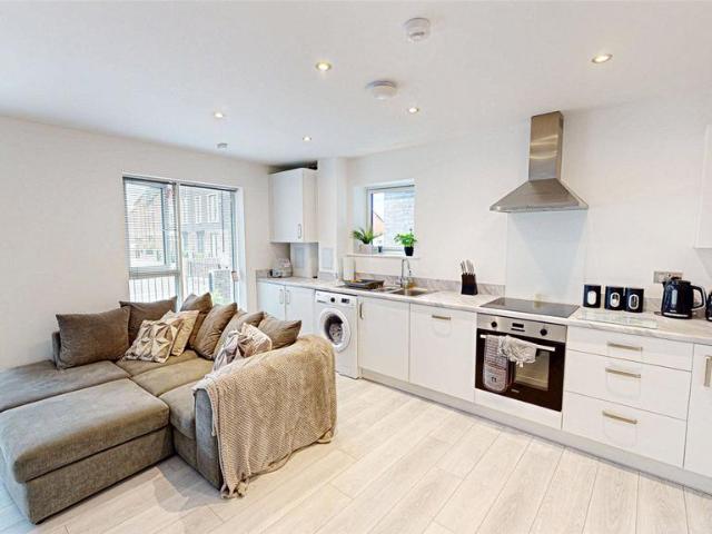 Flat for sale in Georgia, Greater Manchester