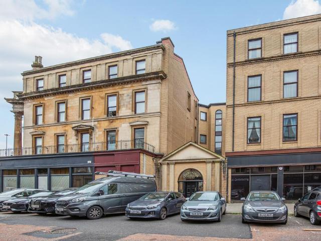 Flat for sale in Woodside, Glasgow