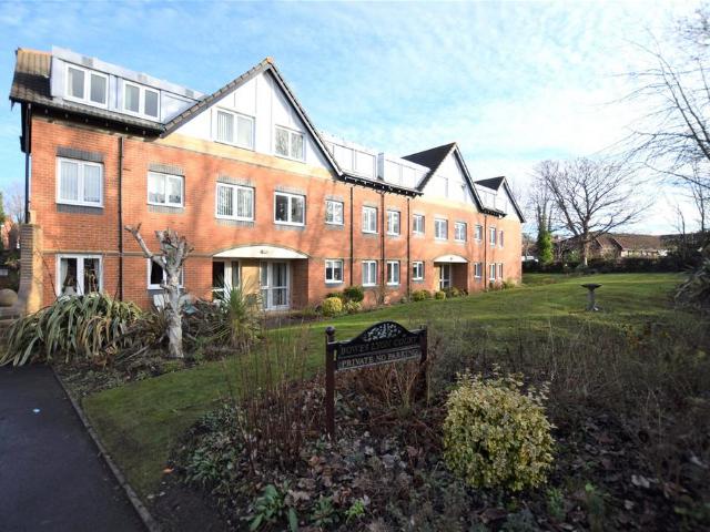Flat for sale in Low Fell, Low Fell