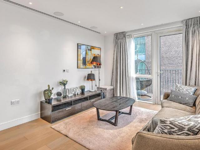 Flat for sale in Greater London