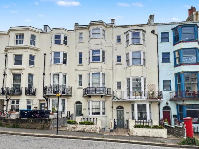 Flat for sale in Kemptown, Brighton & Hove