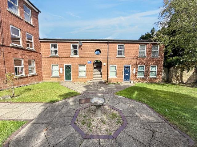 Flat for sale in Gateshead