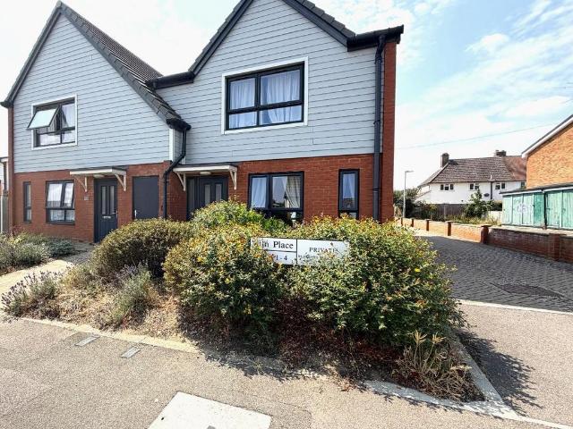 Flat for sale in Potton, Bedfordshire