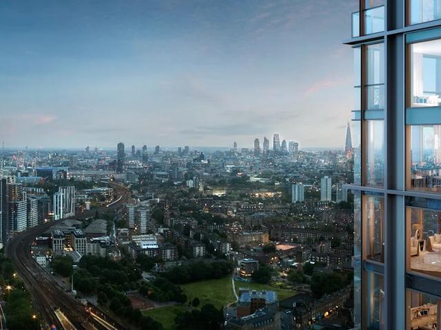 Flat for sale in Vauxhall, Greater London