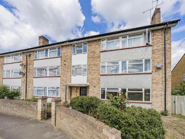 Flat for sale in Clewer Village, Windsor