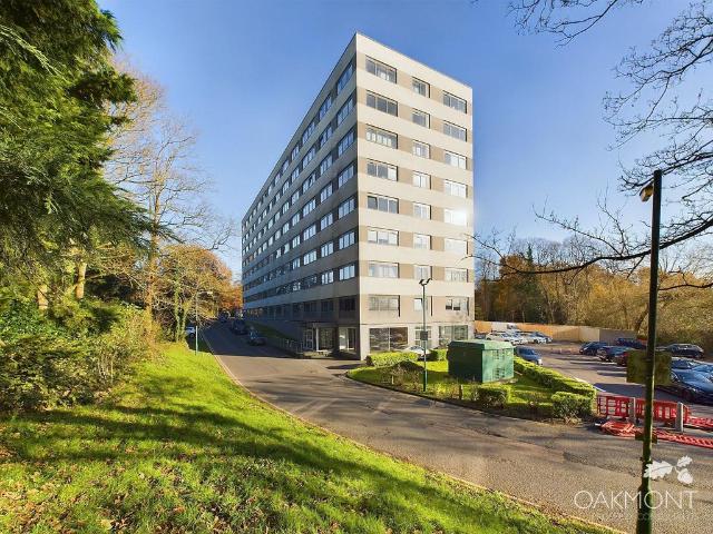 Flat for sale in Navestock Side, Essex