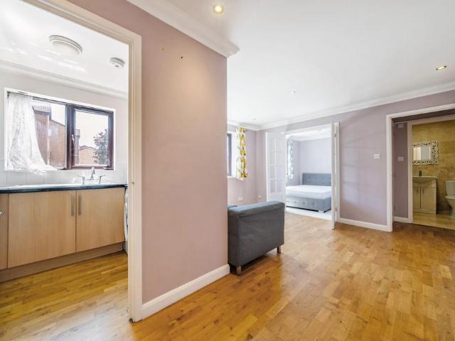 Flat for sale in London Borough of Lewisham, Greater London
