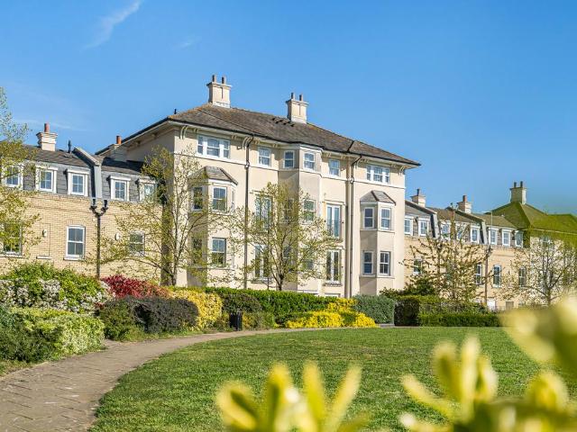 Flat for sale in Arbury, Cambridgeshire