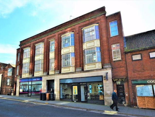 Flat for sale in New Boultham, Brayford