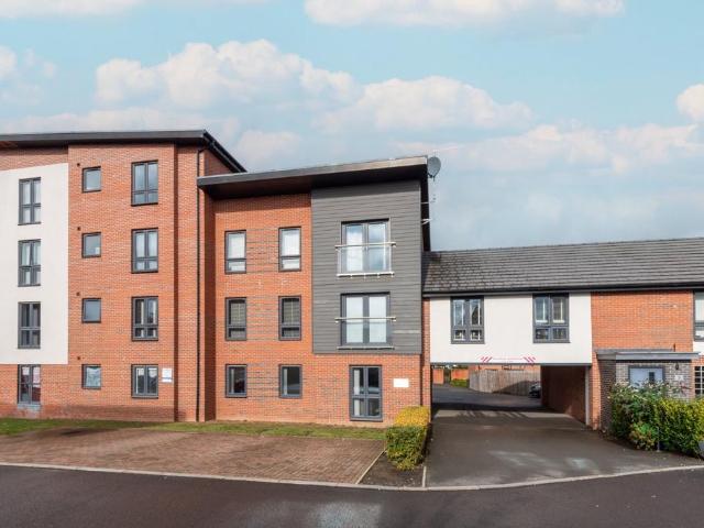 Flat for sale in Rednal, West Midlands
