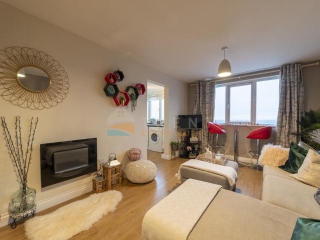 Flat for sale in Hyson Green, Haddon
