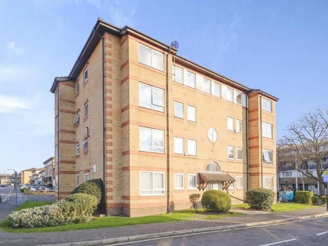 Flat for sale in Old Kent Road, Greater London