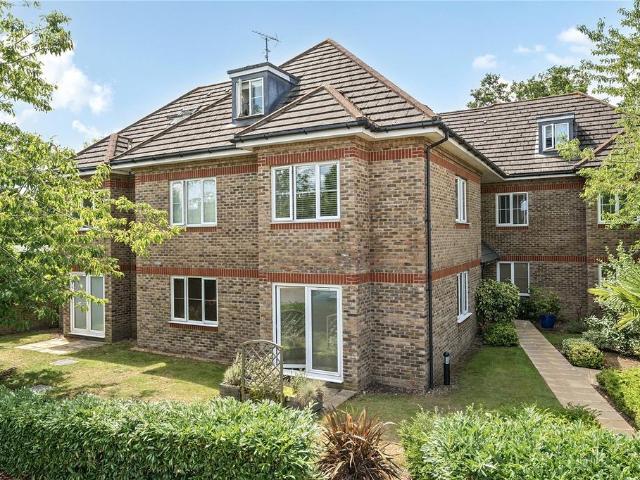 Flat for sale in Blackhills, Surrey