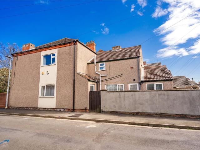 Flat for sale in Grimsby, North East Lincolnshire