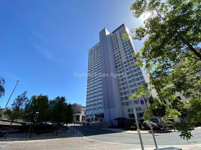 Flat for sale in City Centre, Salford