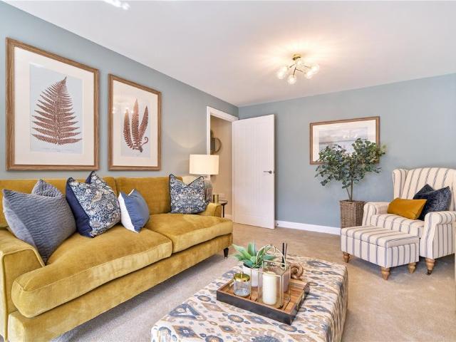 Flat for sale in Crumbles, Eastbourne