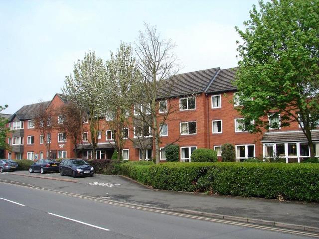Flat for sale in Maney, Sutton Coldfield