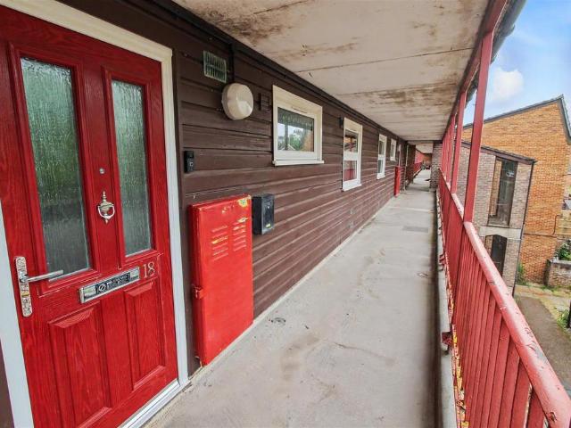 Flat for sale in Heigham Grove, East Bank