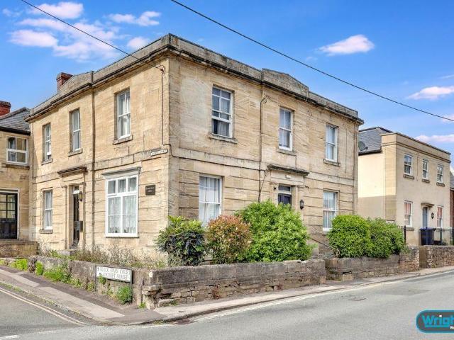 Flat for sale in Trowbridge