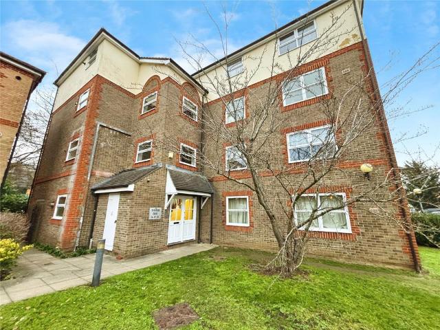 Flat for sale in Newtown, Reading