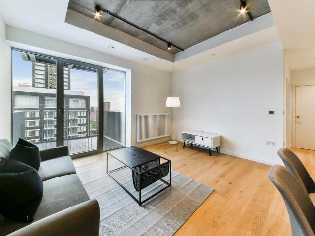 Flat for sale in Goodluck Hope, Blackwall