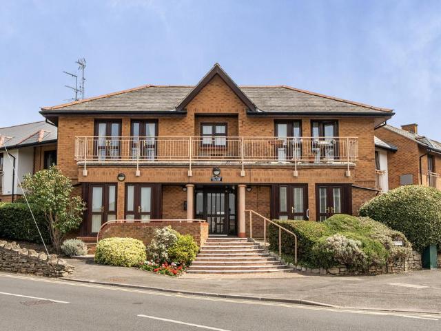 Flat for sale in Pamington, Gloucestershire