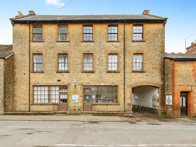 Flat for sale in Milborne Port, Sherborne