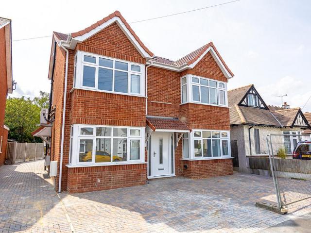 Flat for sale in Alton Barnes, Isle Of Man