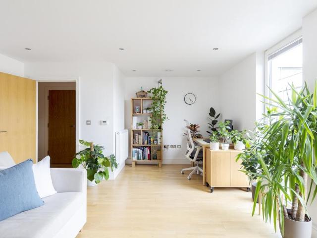Flat for sale in Greenwich Town Centre, Greater London