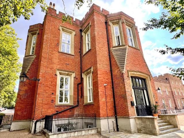 Flat for sale in The Academy, Greater London