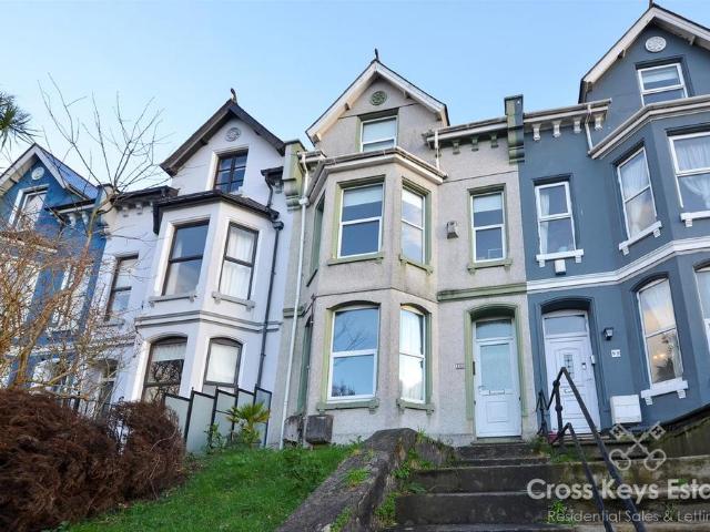 Flat for sale in Keyham, Mount Wise