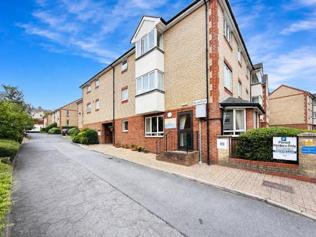Flat for sale in Fordham Heath, Essex