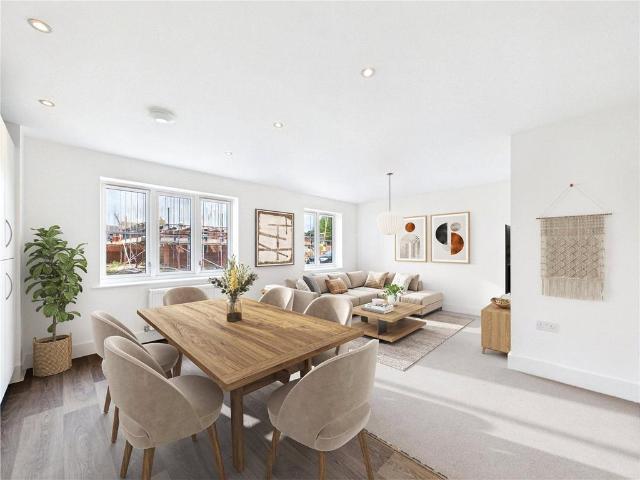 Flat for sale in Walton, Eastbridge