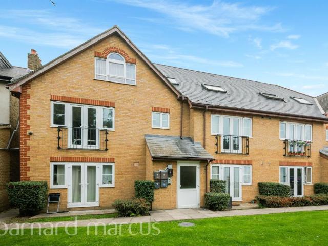 Flat for sale in London Borough of Hillingdon, Greater London