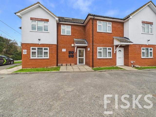 Flat for sale in Essex