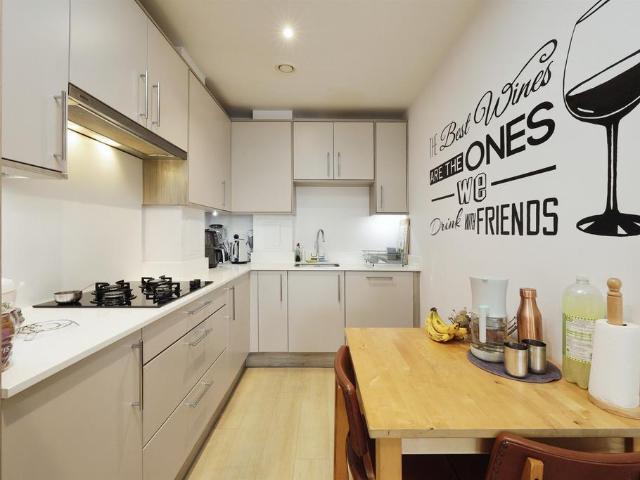 Flat for sale in North Watford, Watford