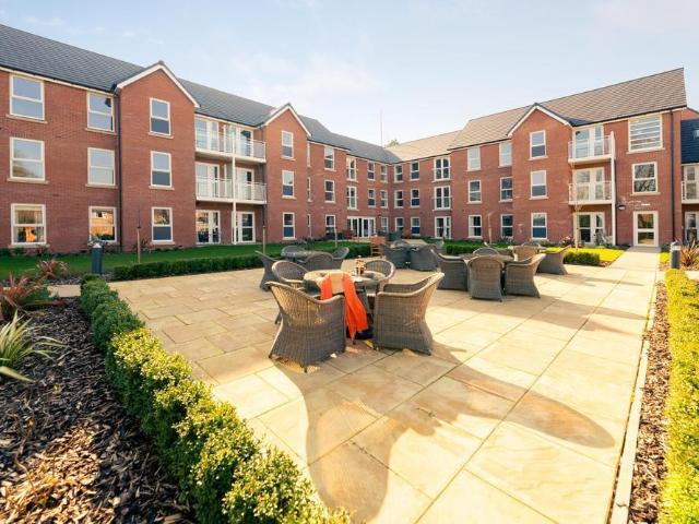 Flat for sale in Brentingby, Leicestershire