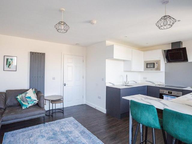 Flat for sale in Feckenham, City Of Bristol