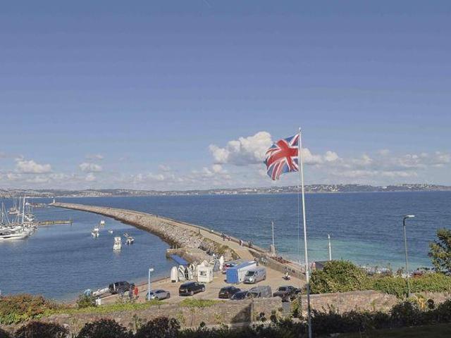Flat for sale in Brixham
