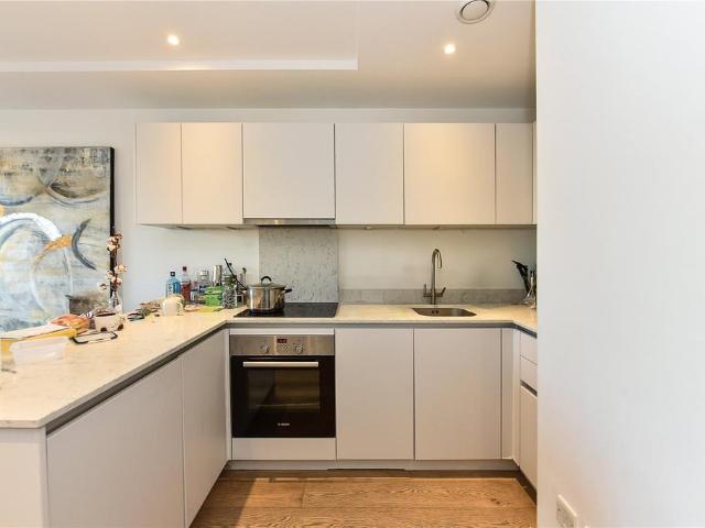 Flat for sale in Barnsbury, Greater London