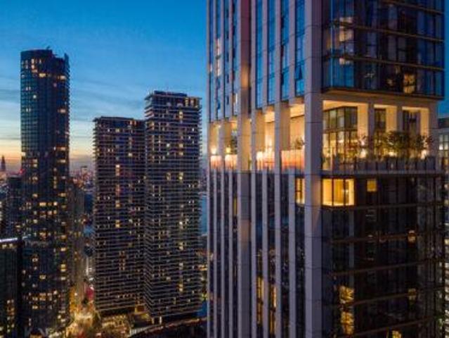 Flat for sale in Isle Of Dogs, Isle Of Man
