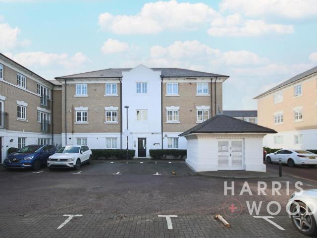 Flat for sale in Hythe, Colchester
